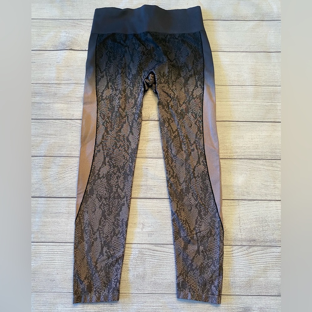 Sofia Vergara Ombre Leggings